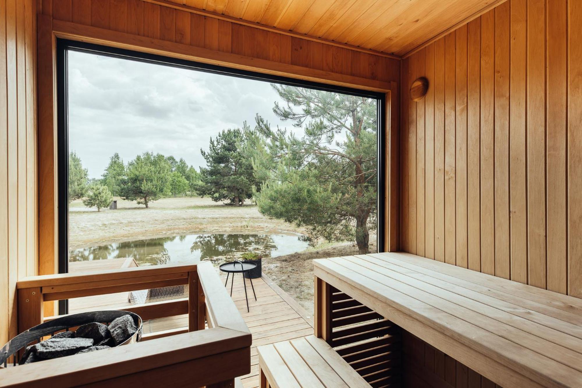 Atputas Komplekss Pazust Priedes - Sunset House Bernati Exterior photo